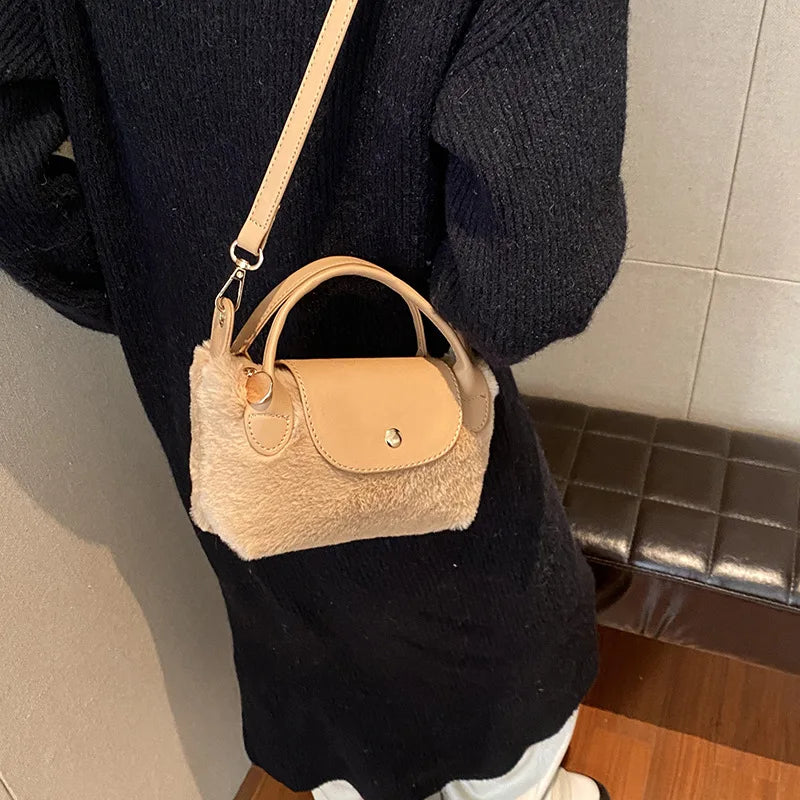 Cute Autumn And Winter Plush Mini Handbag Fashion Temperament Girls Mini Coin Purse Korean Version Versatile Crossbody Bag