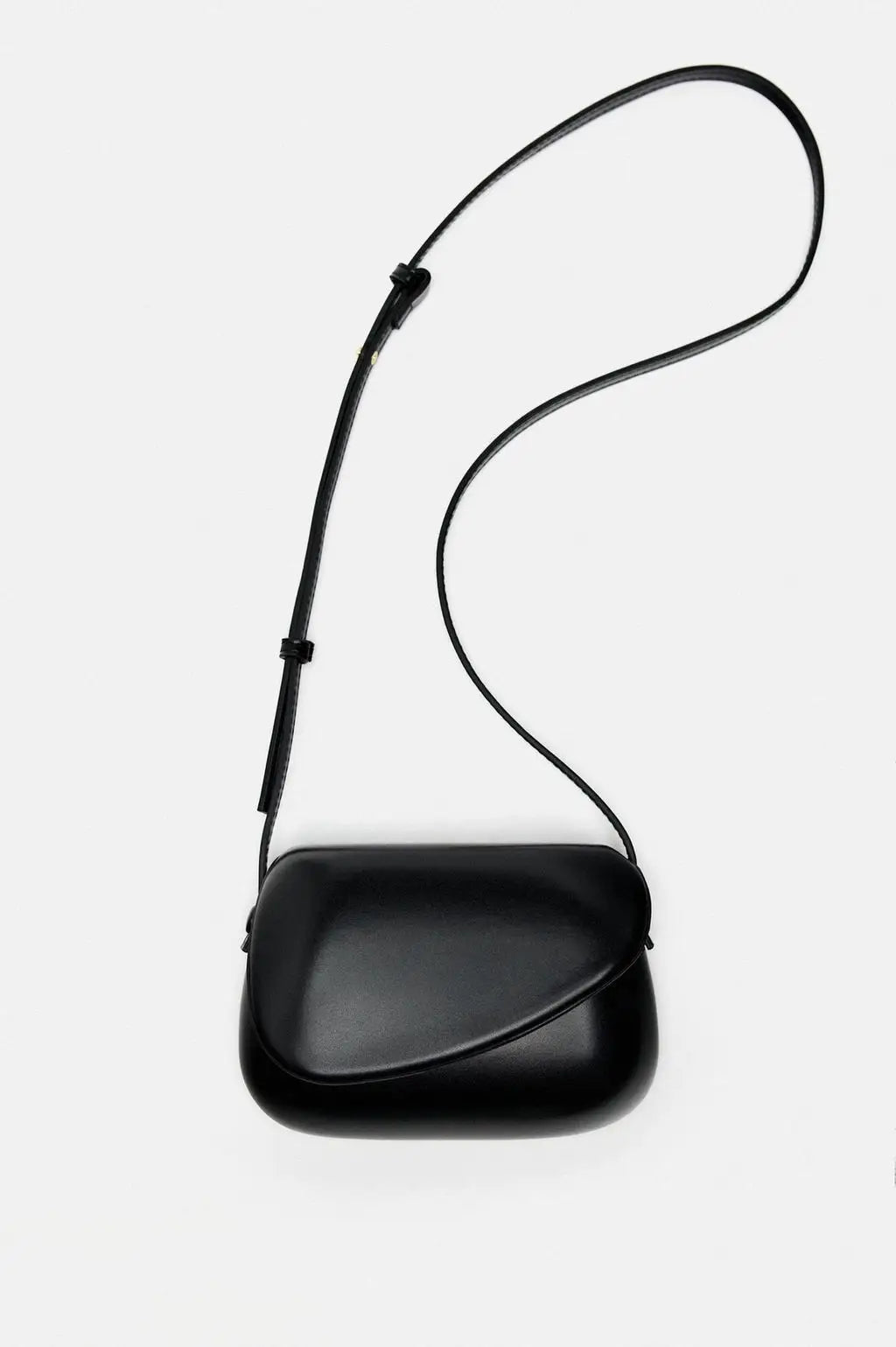 Female casual black small pu leather saddle armpit bag 2025 luxury designer chain shoulder cross bag women vintage armpit handba