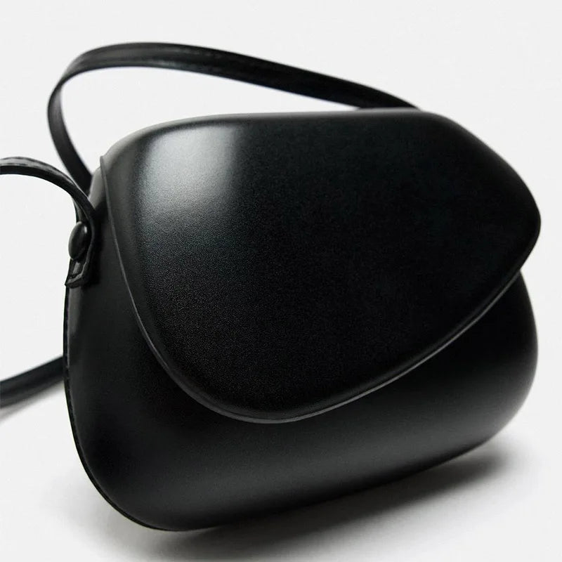 Female casual black small pu leather saddle armpit bag 2025 luxury designer chain shoulder cross bag women vintage armpit handba