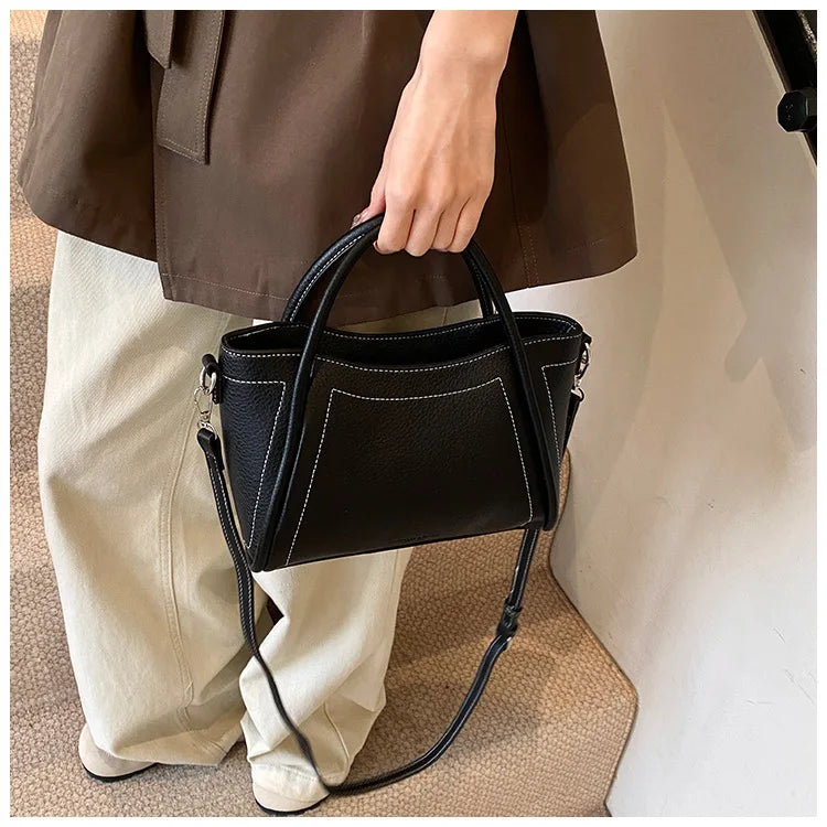 2025 new style large-capacity high-end PU messenger bag for daily commuting, soft leather wing bag for women