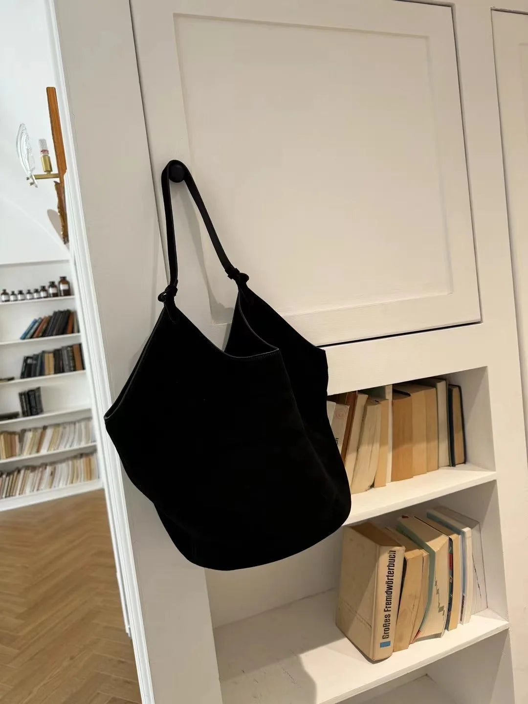 2023 Autumn and Winter Handbag Genuine Leather Dumpling Bucket Bag Niche Shoulder Tote