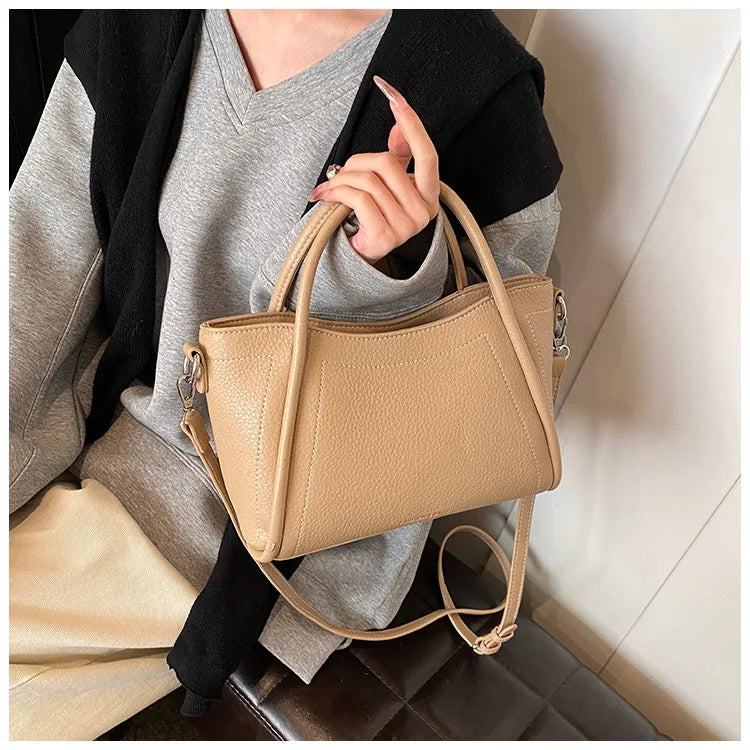 2025 new style large-capacity high-end PU messenger bag for daily commuting, soft leather wing bag for women