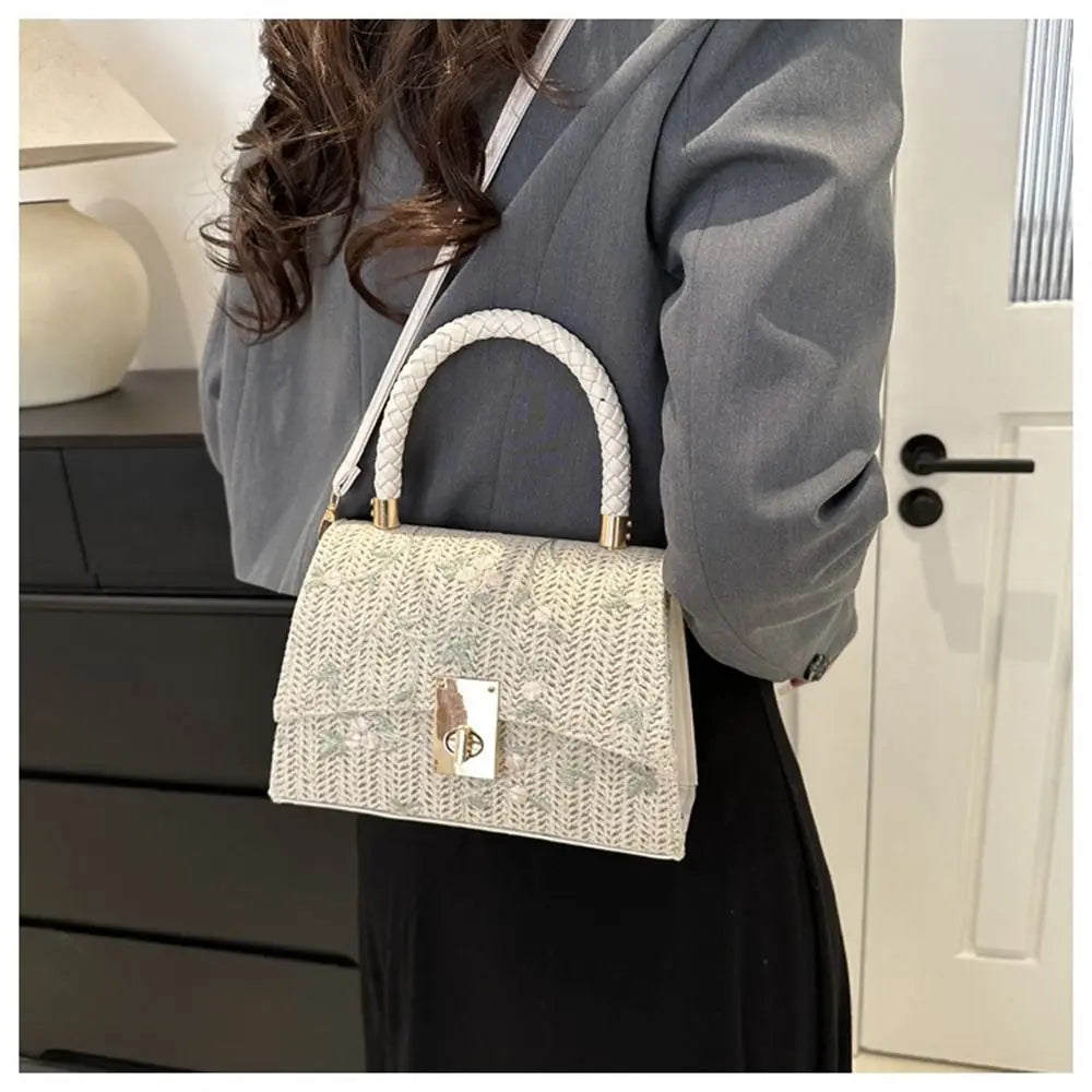 Fashion Rattan Straw Bag Large Capacity Handmade Braid Grass Woven Bag Bohemian Shoulder Messenger Bag for Women Girls