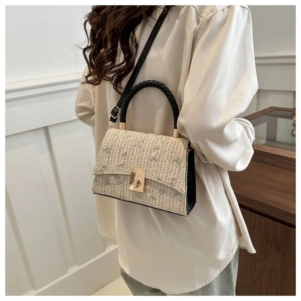 Fashion Rattan Straw Bag Large Capacity Handmade Braid Grass Woven Bag Bohemian Shoulder Messenger Bag for Women Girls