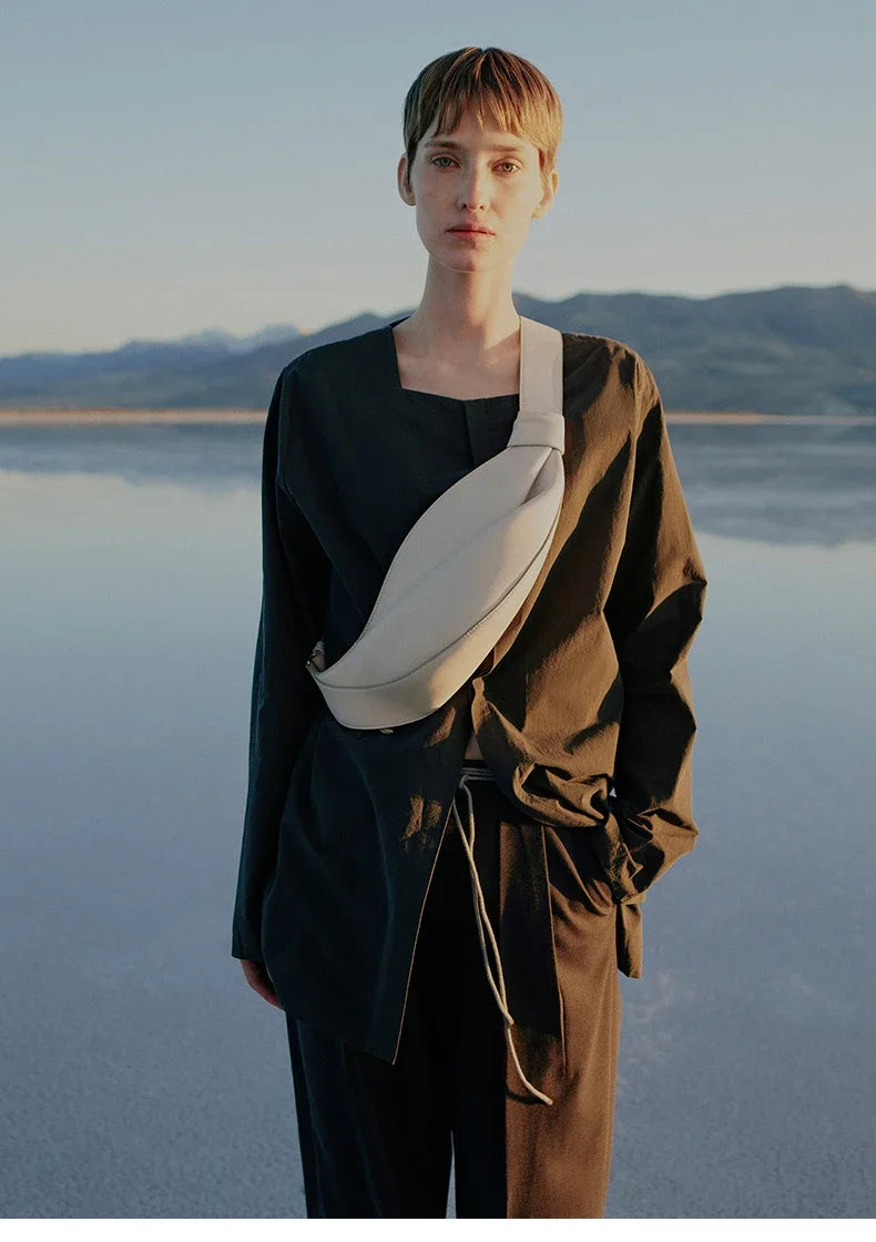 New large capacity pillow shaped personalized niche travel smooth cowhide crossbody bag