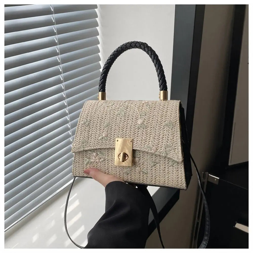 Fashion Rattan Straw Bag Large Capacity Handmade Braid Grass Woven Bag Bohemian Shoulder Messenger Bag for Women Girls