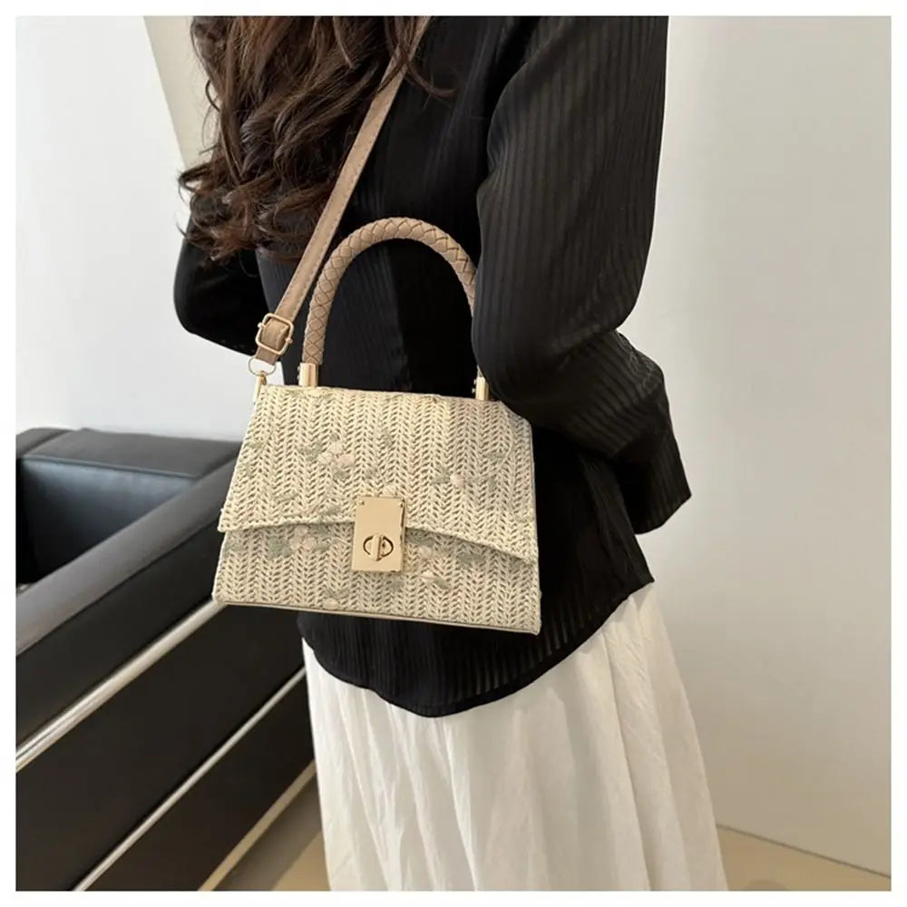 Fashion Rattan Straw Bag Large Capacity Handmade Braid Grass Woven Bag Bohemian Shoulder Messenger Bag for Women Girls