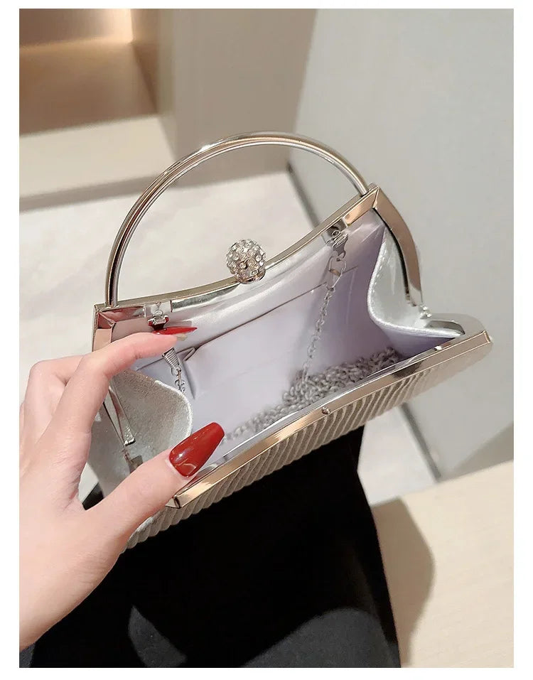 Pleated Evening Handbag Women Top Handle Glitter Day Clutch Ladies Wedding Dinner Dressed Clip Bag Diamond Party Purse Gold