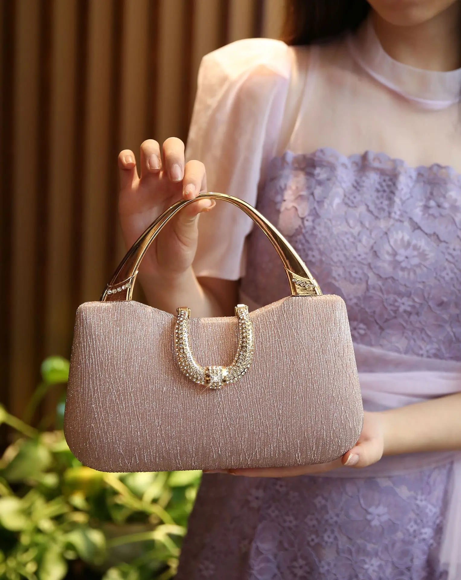 2024 Fashion Trend New Women's Bag High-end Texture Fine Glitter Exquisite Hand-held Evening Bag Fashion Urban Beauty Clutch Bag