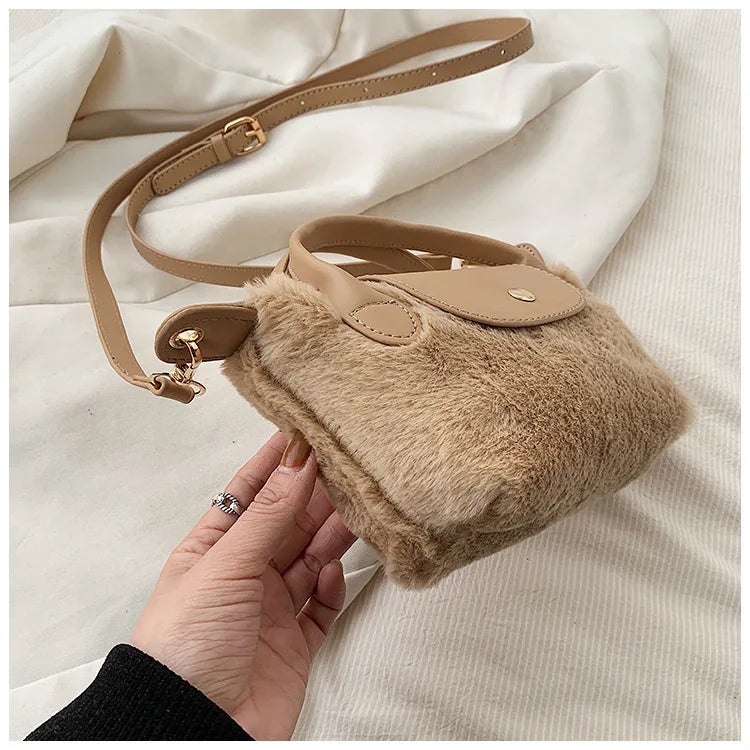 Cute Autumn And Winter Plush Mini Handbag Fashion Temperament Girls Mini Coin Purse Korean Version Versatile Crossbody Bag