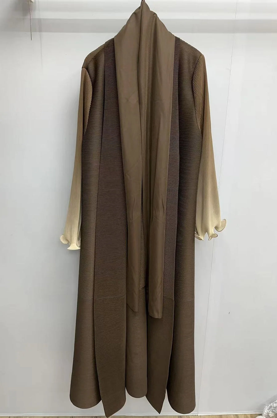 High Quality Abaya 2025 Women's Muslim Dress for Church Gradient Cardigan Lapel Plus Size Pleated Long Robe Pour Femme Modest — Brown color