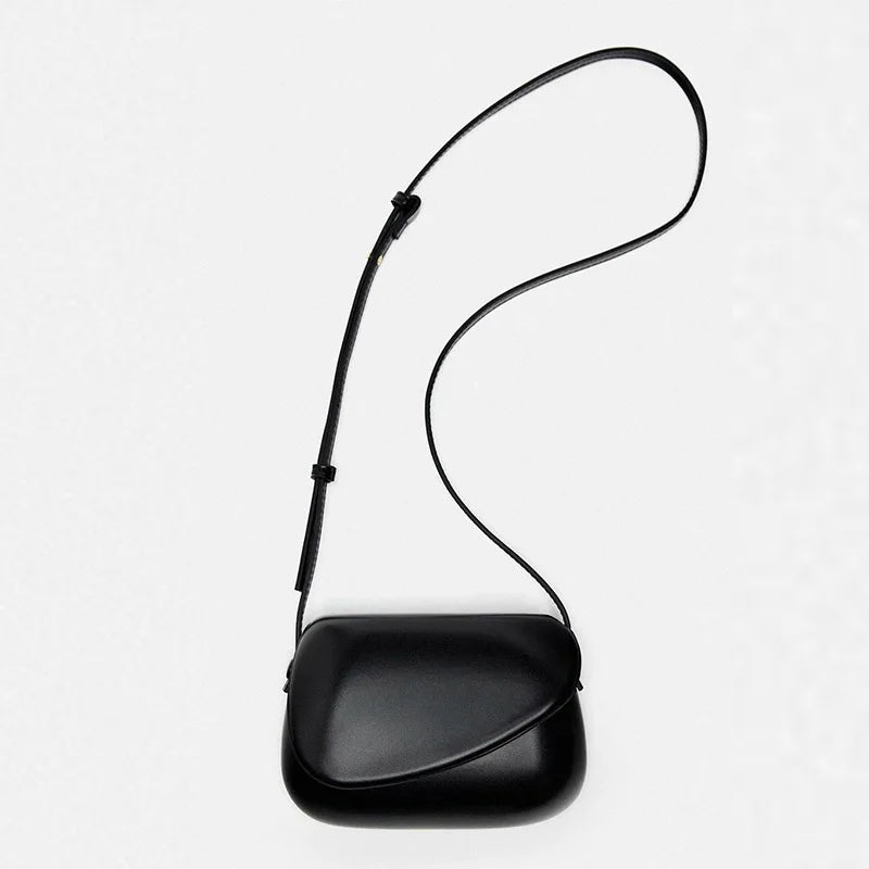 Female casual black small pu leather saddle armpit bag 2025 luxury designer chain shoulder cross bag women vintage armpit handba