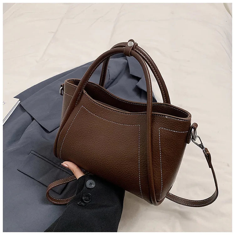 2025 new style large-capacity high-end PU messenger bag for daily commuting, soft leather wing bag for women