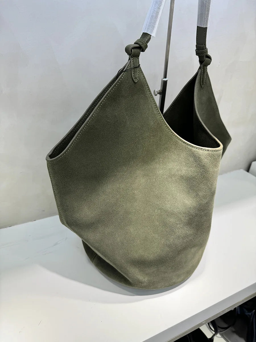 2023 Autumn and Winter Handbag Genuine Leather Dumpling Bucket Bag Niche Shoulder Tote