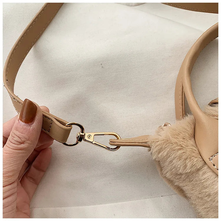 Cute Autumn And Winter Plush Mini Handbag Fashion Temperament Girls Mini Coin Purse Korean Version Versatile Crossbody Bag