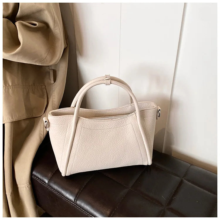 2025 new style large-capacity high-end PU messenger bag for daily commuting, soft leather wing bag for women