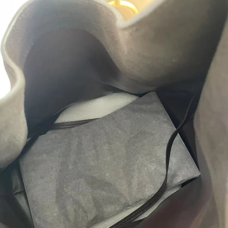 2023 Autumn and Winter Handbag Genuine Leather Dumpling Bucket Bag Niche Shoulder Tote