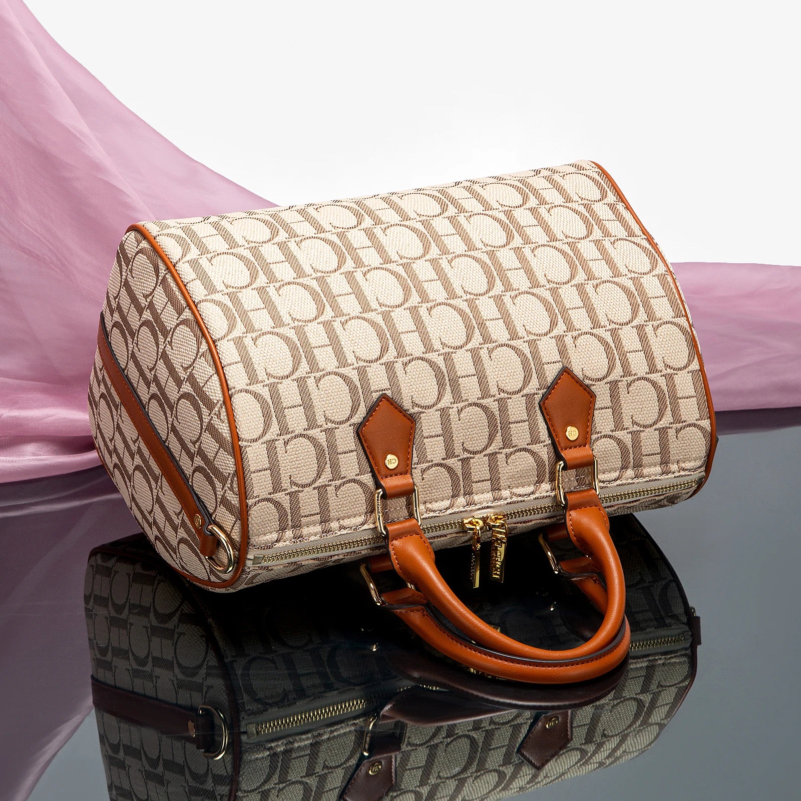 CHCH Women's Pillow Bag Autumn/Winter New Collection Letter Handbag Brown Boston Bag