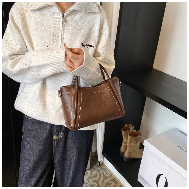 2025 new style large-capacity high-end PU messenger bag for daily commuting, soft leather wing bag for women