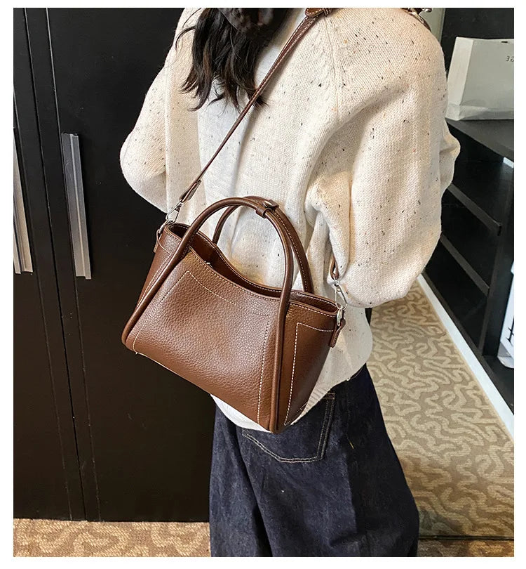 2025 new style large-capacity high-end PU messenger bag for daily commuting, soft leather wing bag for women