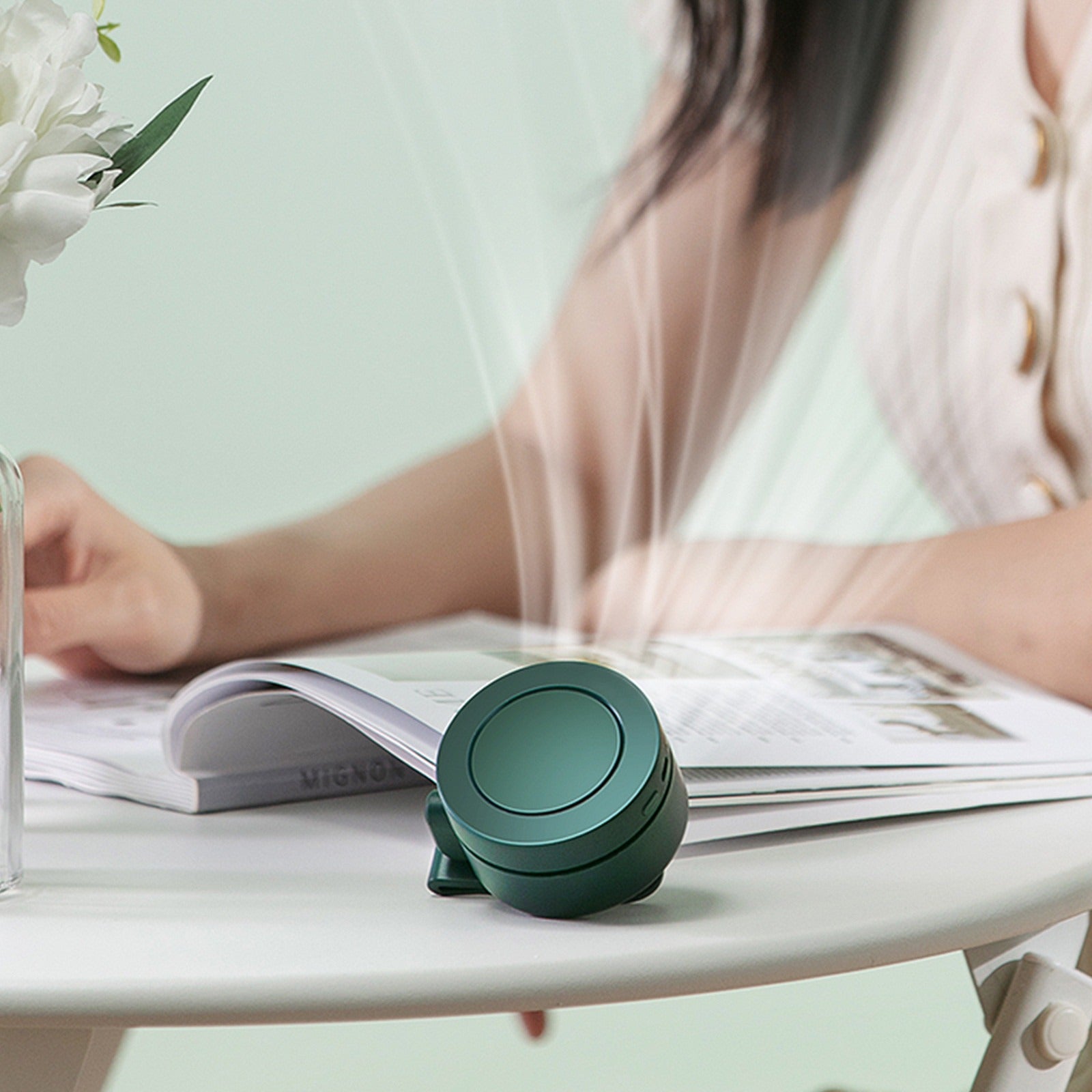 ClipBreeze™ Portable Bladeless Fan